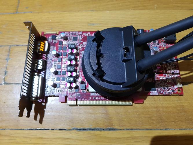 服務器工作站定制指南 2011雙路CPU與顯卡一體水冷散熱方案